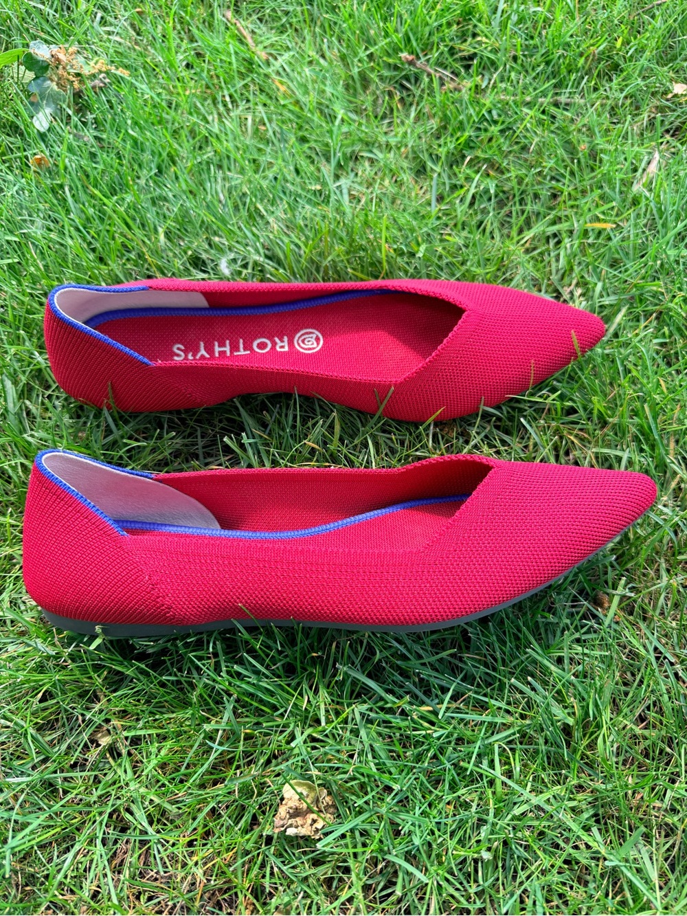 Rothys Red Pointy Flats Size 9.5